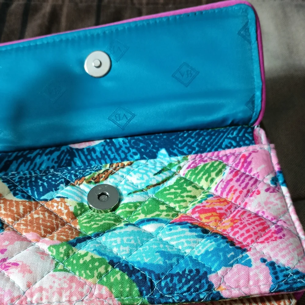 Vera Bradley RFID‎ Protection Wristlet/Wallet/Crossbody Bag NWOT